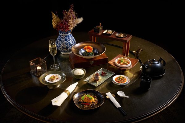 Cathay Pacific & Mott 32 Redefine First-Class Lounge Dining