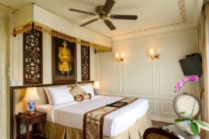 Mekong Princess stateroom.