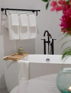 Discover White Lotus: Morocco’s Magic in Koh Samui!