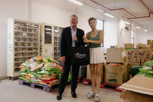 Las Vegas Sands & Marina Bay Sands Join Forces for Food Bank