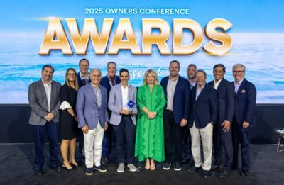 Hyatt Unveils Corry Oakes Award at 2025 Owners Conference