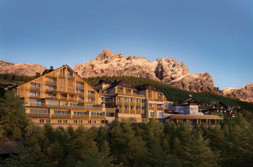Aman Rosa Alpina: Book Your Alpine Escape Now!