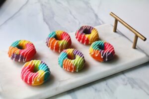 Mini Rainbow Donuts (HK$30)