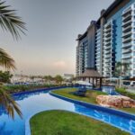 dukes-the-palm-a-royal-hideaway-hotel-exterior-pool