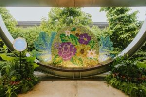 Giant in Grace (Sequinned artworks)