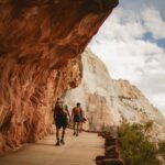Intrepid-Travel-USA-Utah-Zion-NP-Group-hike-19738