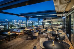 QT rooftop bar, Auckland