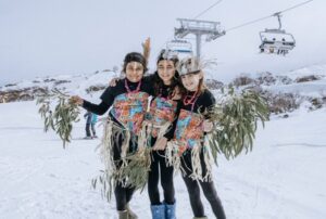 Mt Perisher 6 is a six-seater, high-speed detachable chairlift.