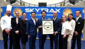 Plaza Premium Group's Leadership Team Jonathan Song, Chief Commercial Officer; Bora Isbulan, Deputy CEO; Analia Marinoff, Area General Manager - Italy, Finland & Germany; and representatives from Plaza Premium Lounge Rome, received the "World's Best Independent Airport Lounge Awards" at The World Airline Awards 2025 in Paris.