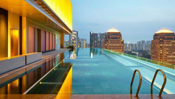 Singapore Glamour Orchard Road Elegance with Daily Breakfast & Two-Hour Nightly Free-Flow Drinks
