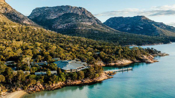 Tasmania Waterside Luxury Freycinet National Park Lodge with Daily Breakfast & A$100 Dining Credit