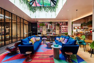 Marriott Snags citizenM: Tech-Luxe Future!