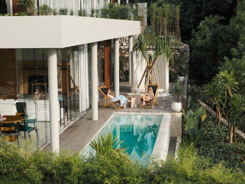 Lyvin Melasti: Cliffside Hideaway Where Design Meets Tranquility
