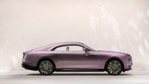 P90615399_highRes_rolls-royce-spectre-