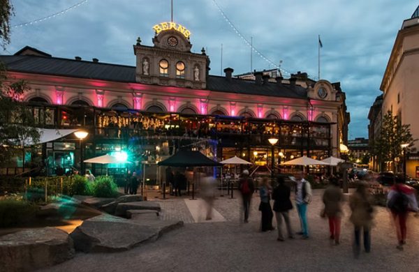Stockholm Deluxe: Nobel Glamour, Golden Halls & Nordic Chic