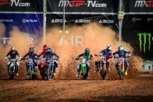 MXGP Race 1 Start Line_credit Infront Moto Racing