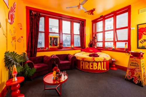Motel Fireball Inn_1_resize