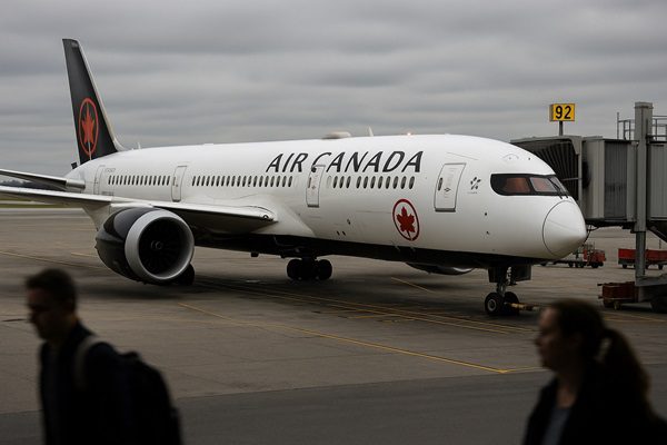 Air Canada Grounds Guidance as Strike Turbulence Bites