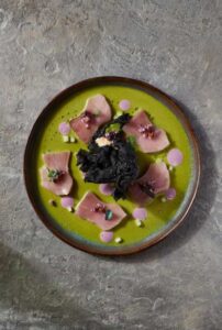 Aóra Food Preview