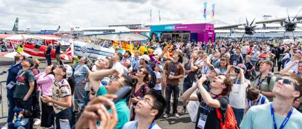 Farnborough 2026 Airshow Sells Out with New Hall