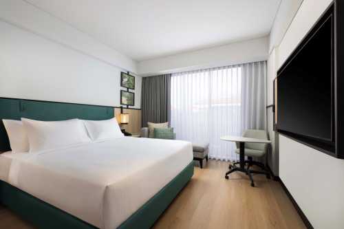 Guest Room - KING