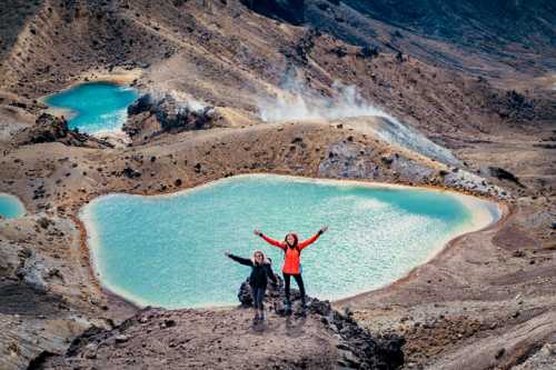 Intrepid-Travel-New-Zealand-North-Island-Tongariro-Crossing-2