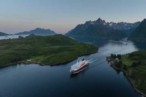 Hurtigruten Charts 4,000km Climate-Neutral Biofuel Voyage