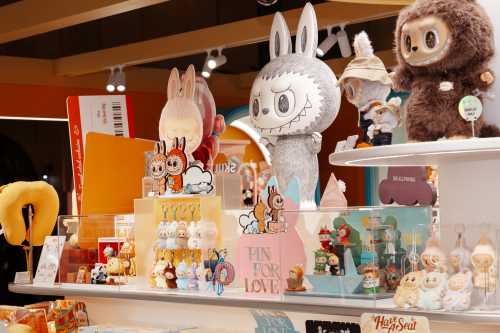 Qatar Duty Free Opens Middle East’s First POP MART Store with Travel-Inspired Fashion Show at Hamad International Airport3