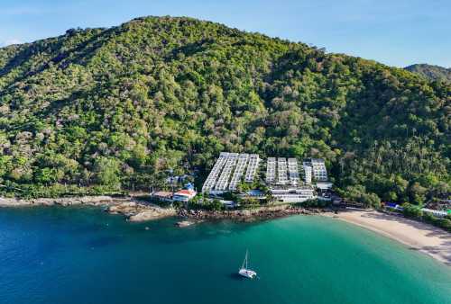 The Nai Harn Phuket turns 40 without losing its soul