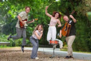 Woodford Program Announced Matt Cairns of Hollow Coves, Aisling O'Byrne of Dizzy Days, Mikaela Swan of Dizzy Days, Ryan Henderson of Hollow Coves.