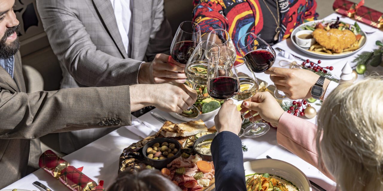 Festive Cheer Sparkles at Pan Pacific Hotels Across Australia