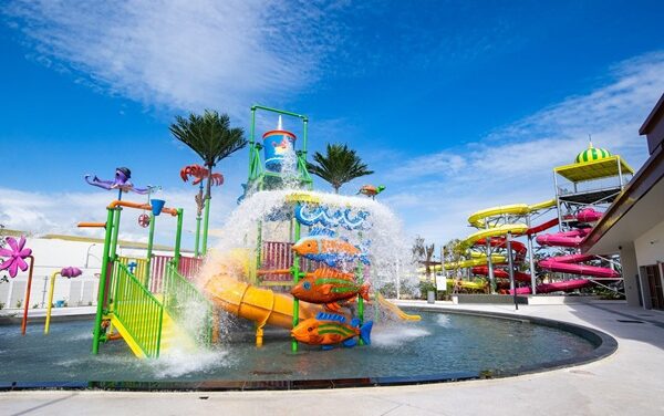 Alma Resort Lights Up Cam Ranh for the Holidays