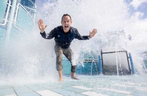 Queensland Calls Aussies Back to Pure Playtime