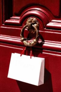 THE ART OF GIVING