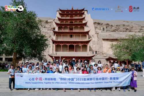 The curated itinerary immersed delegates in Dunhuang's offerings