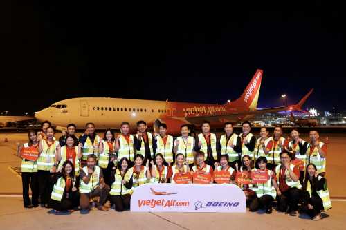 Vietjet Thailand Debuts First Boeing 737-8 for Asia Growth