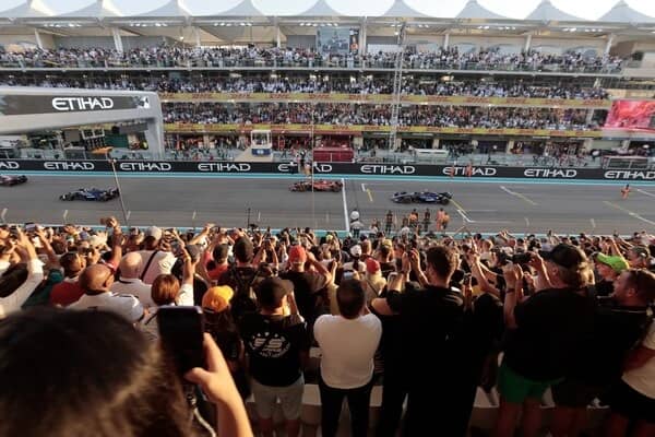 Abu Dhabi F1 Finale Set for Record Crowds and Global Buzz