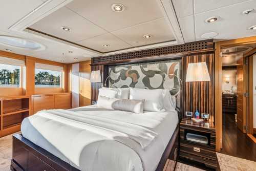 11_NOVERRA Master Stateroom Facing