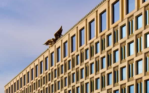 Luxury’s New Arms Race: The Hotels Redefining Wealth in 2025