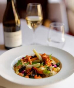 Elegant dining at Caroussel Nouvelle