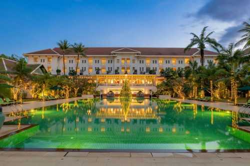 Raffles Cambodia Unwraps a Season of Timeless Festive Elegance