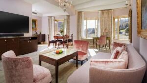 The gorgeous Mozart Suite.