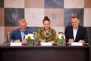 UHM India-Rosastays 2Carlos Leal – Executive Chairman and Board member, UHM- Global Deepika Arora – MD, UHM India Klaus Assmann – COO, UHM- Middle East, India, and Southeast Asia