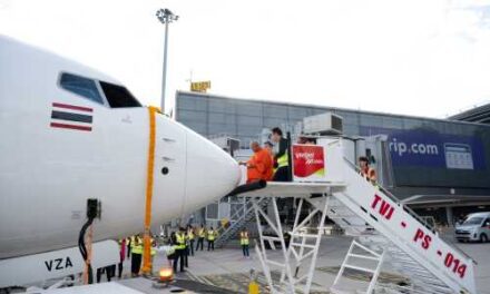 Vietjet Thailand Blesses New Boeing 737-8 Before Debut