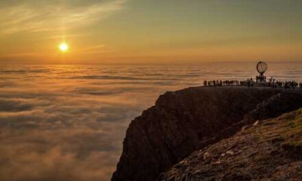 Hurtigruten Unleashes a Boxing Day Flash Sale Bonanza