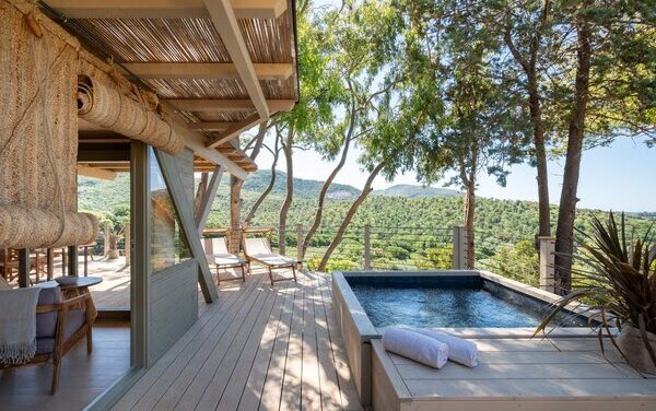 Poggio ai Santi Glows Where Tuscany Meets Mediterranean Magic