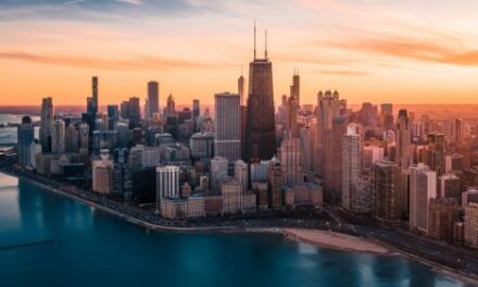 American Lifts Chicago Ambitions with 100 New Daily Flights