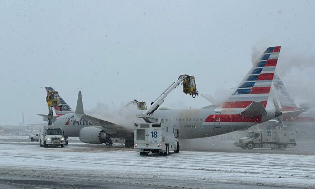 American Airlines Prepares for Winter Storm Fern