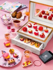 CHA BEI_Red Treasures Tea Set