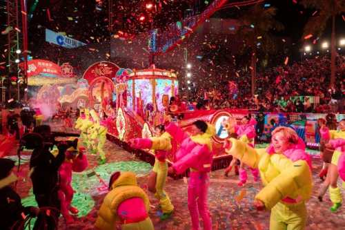 Chinese New Year & Giant Bounce Party Light Up Hong Kong